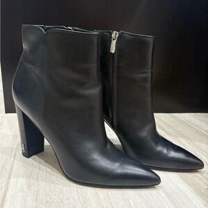 EUC Sam Edelman “Raelle” Black Real Leather Pointed Toe Heeled Booties